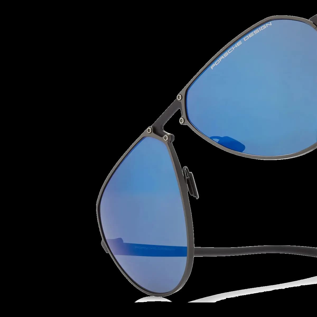 product-4044709499600-3