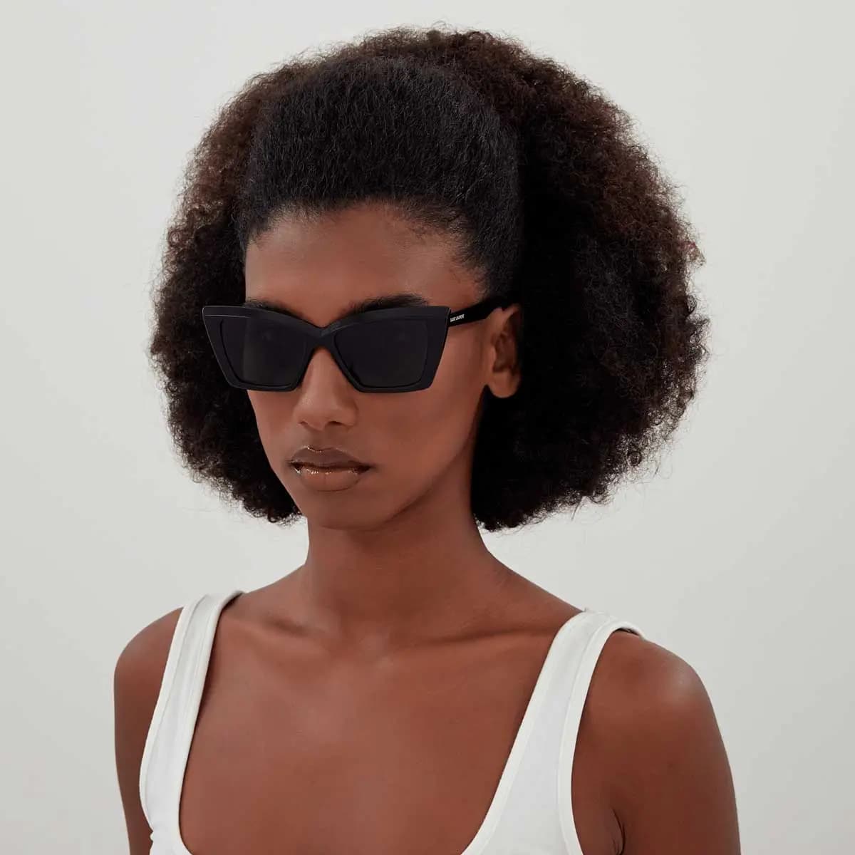 product-889652484976-3