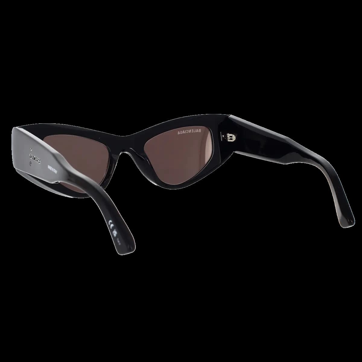 product-889652396521-3